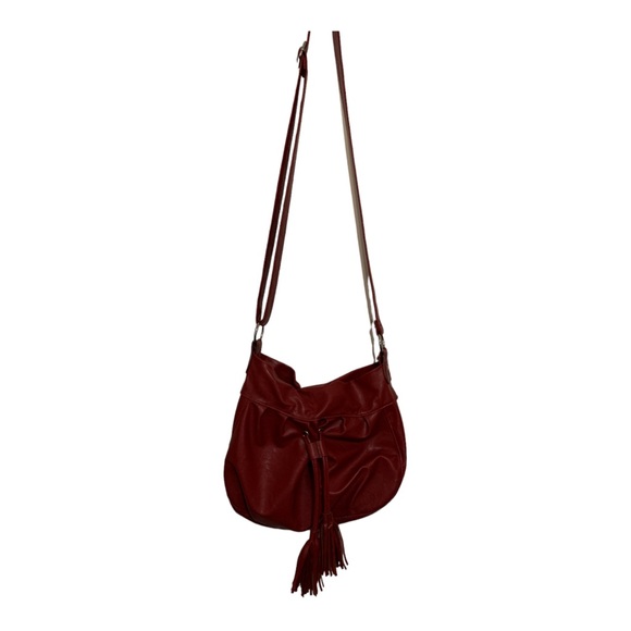 Red faux leather cross body tassel handbag - Picture 2 of 6